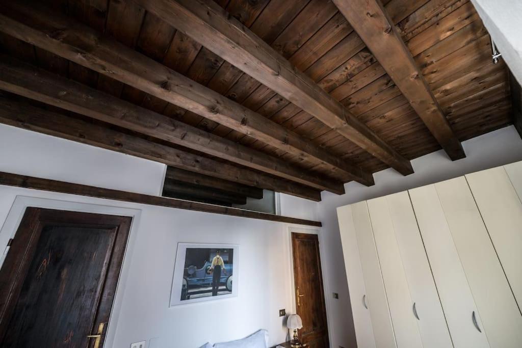 Wonderful Two Floors Apartment Milano Exteriör bild
