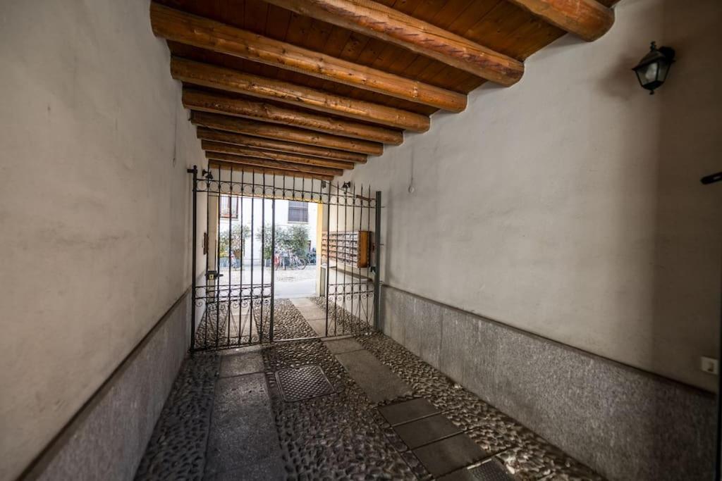 Wonderful Two Floors Apartment Milano Exteriör bild