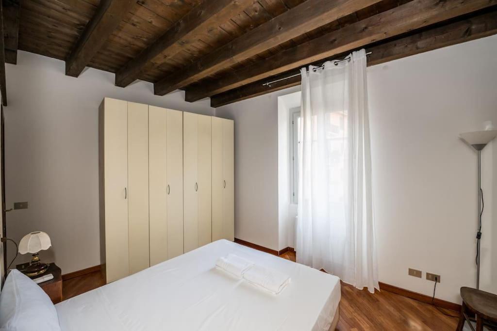 Wonderful Two Floors Apartment Milano Exteriör bild
