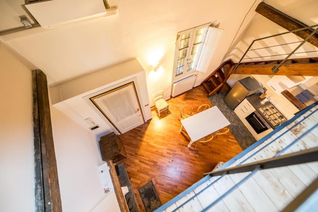 Wonderful Two Floors Apartment Milano Exteriör bild