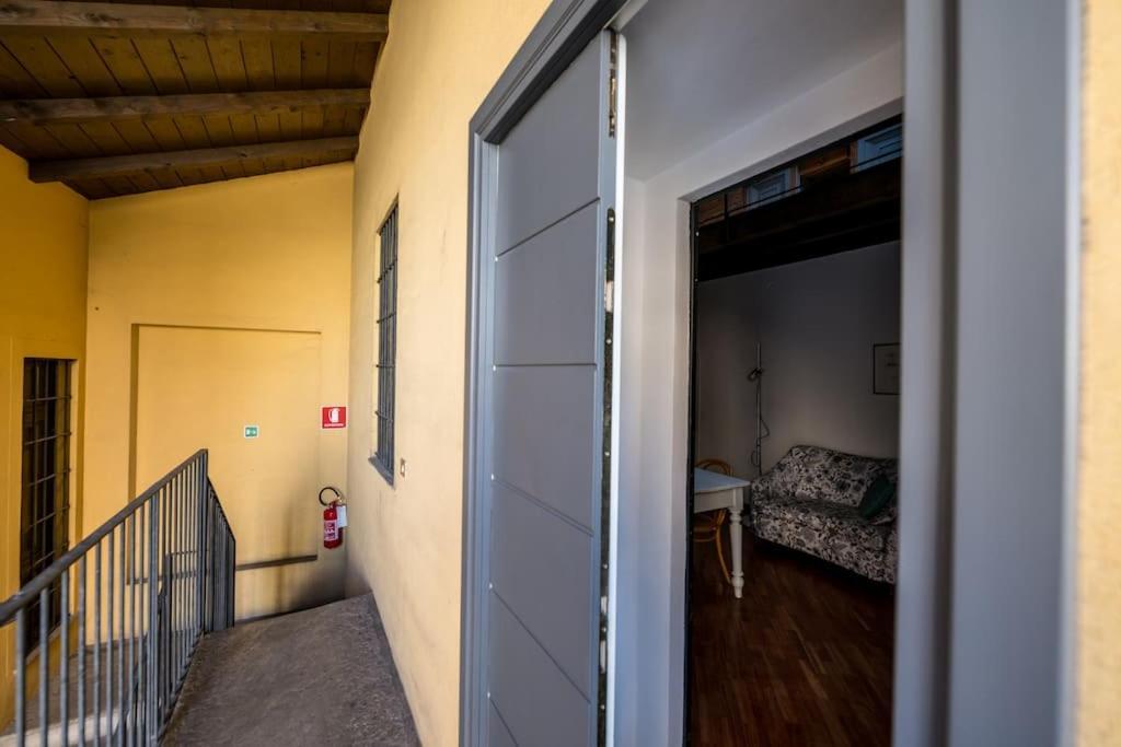 Wonderful Two Floors Apartment Milano Exteriör bild