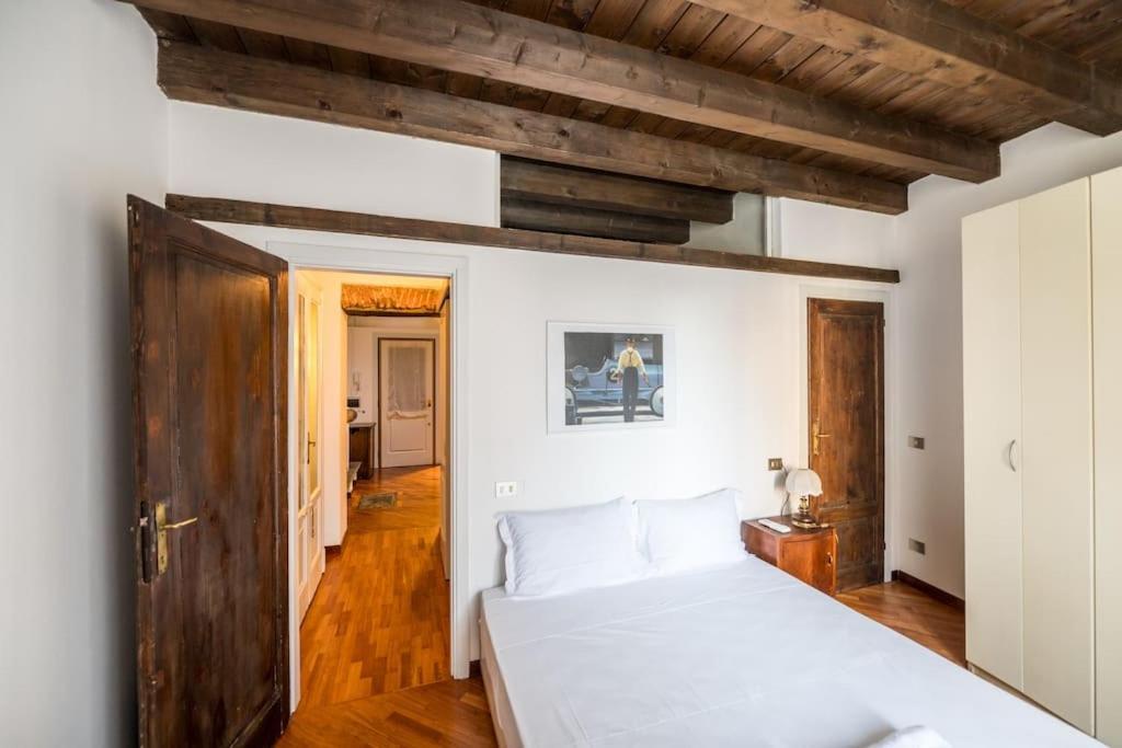 Wonderful Two Floors Apartment Milano Exteriör bild