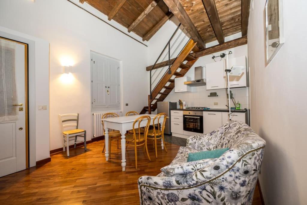 Wonderful Two Floors Apartment Milano Exteriör bild