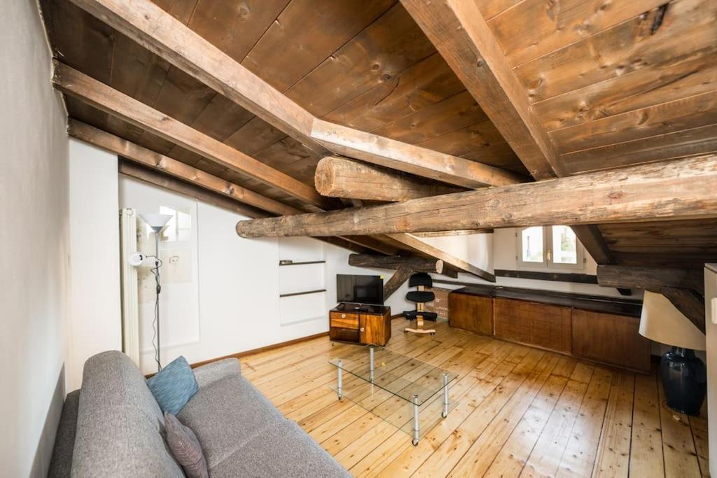 Wonderful Two Floors Apartment Milano Exteriör bild